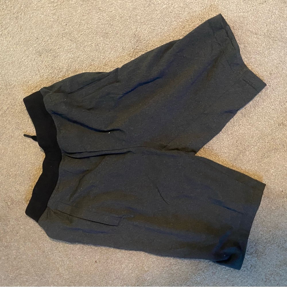 Peloton Mens shorts